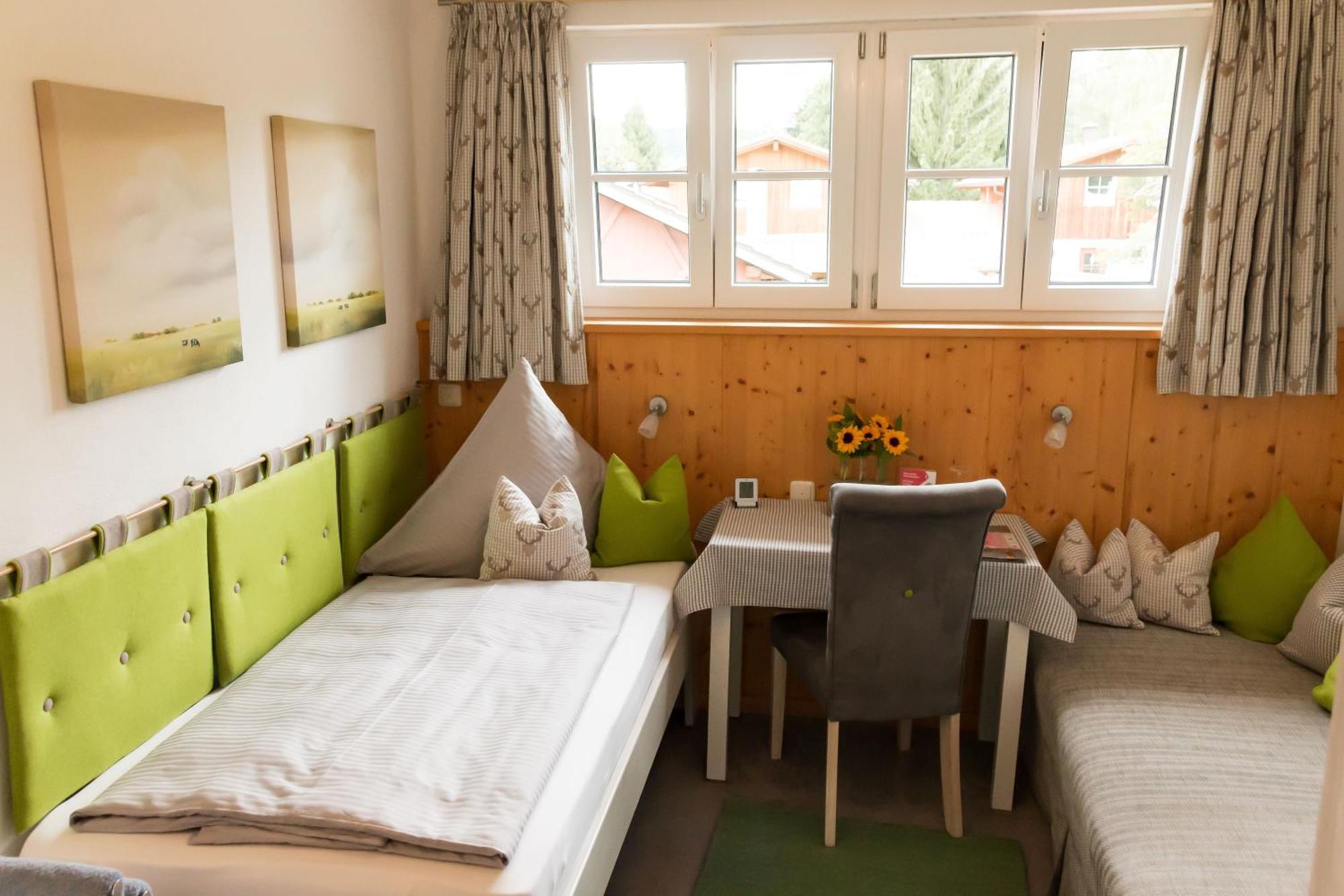 Gaestehaus Sattlerhof Bernau am Chiemsee Extérieur photo